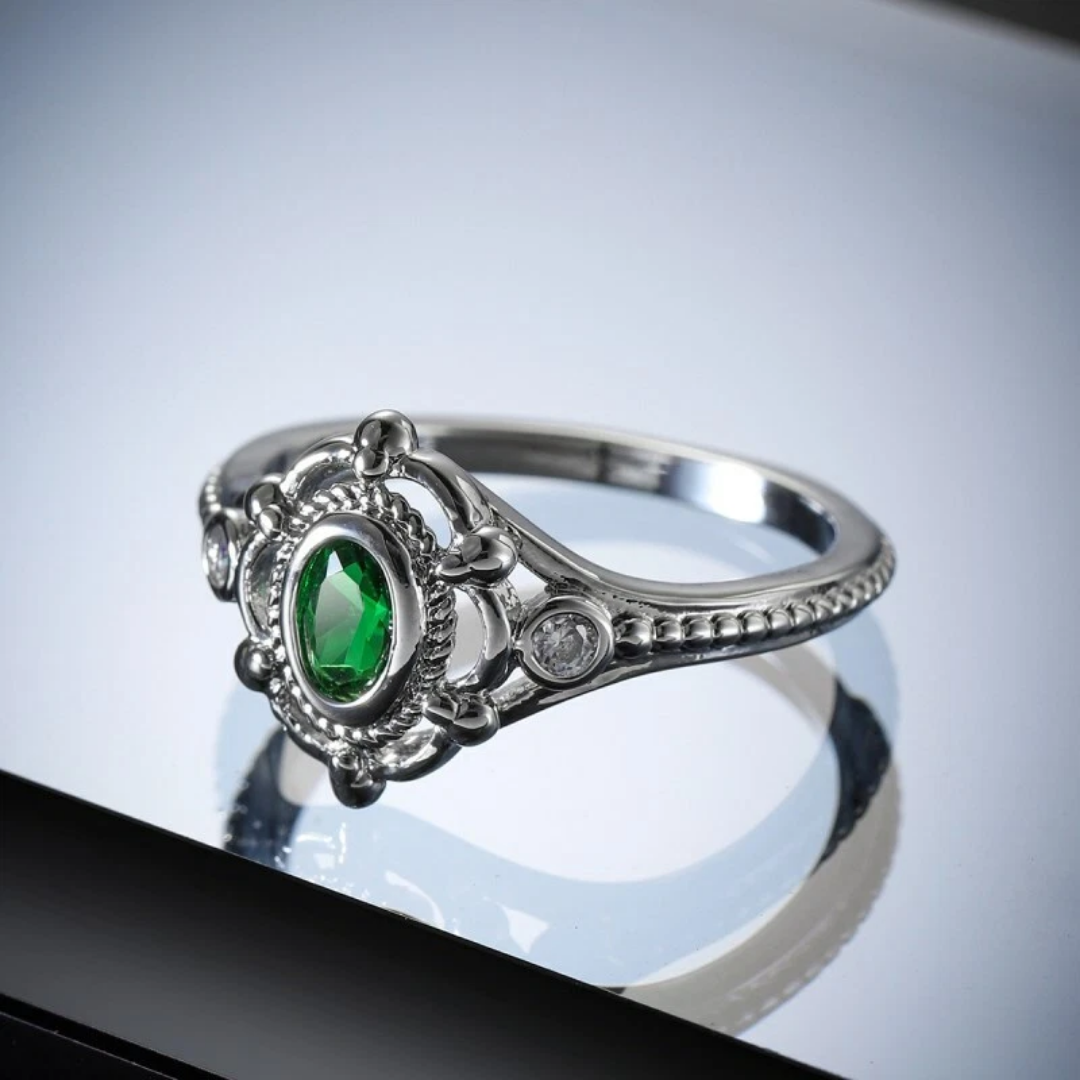 Smaragd Ovaal Zilveren Ring