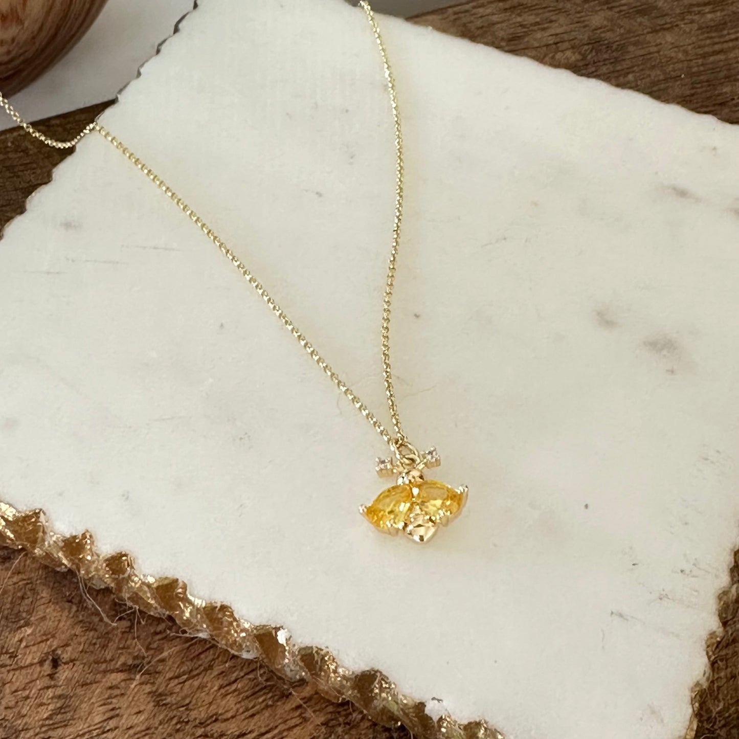 Melissa Dainty Bee Ketting