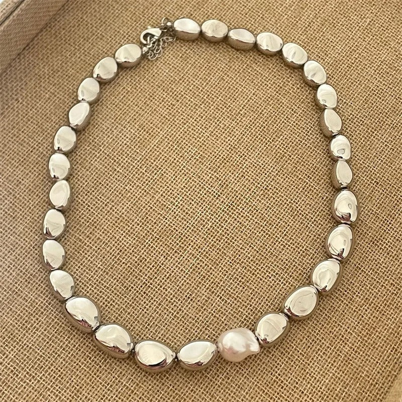 Retro Zilveren Druppelvormige Parel & Kraal Ketting