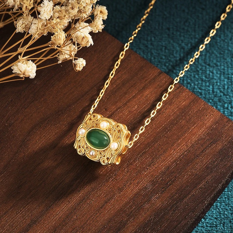 Vintage Gouden Groene Edelsteen & Parel Vierkante Hanger Ketting