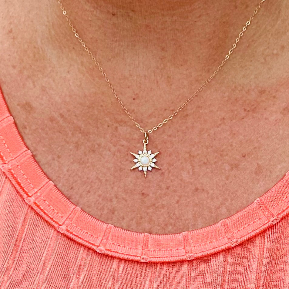 Stellina Opal Ster Necklace