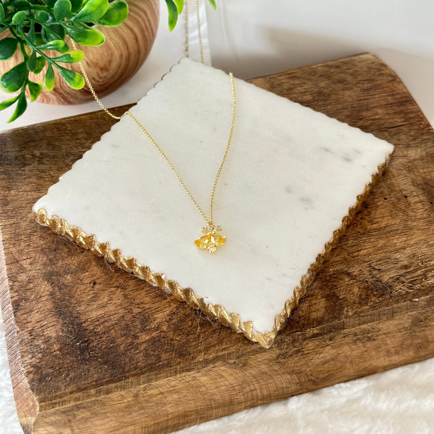 Melissa Dainty Bee Ketting