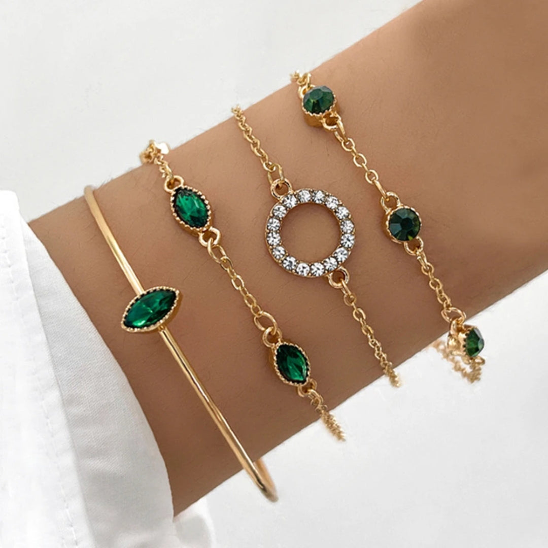 Pakket Groene Kristallen Armbanden in Goud