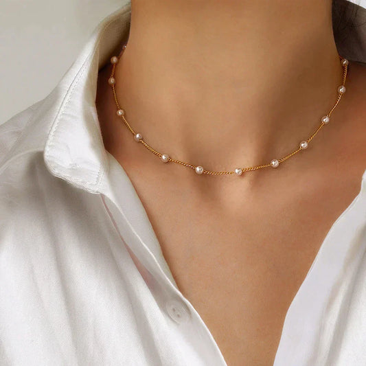 Kleine Parelketting in Goud