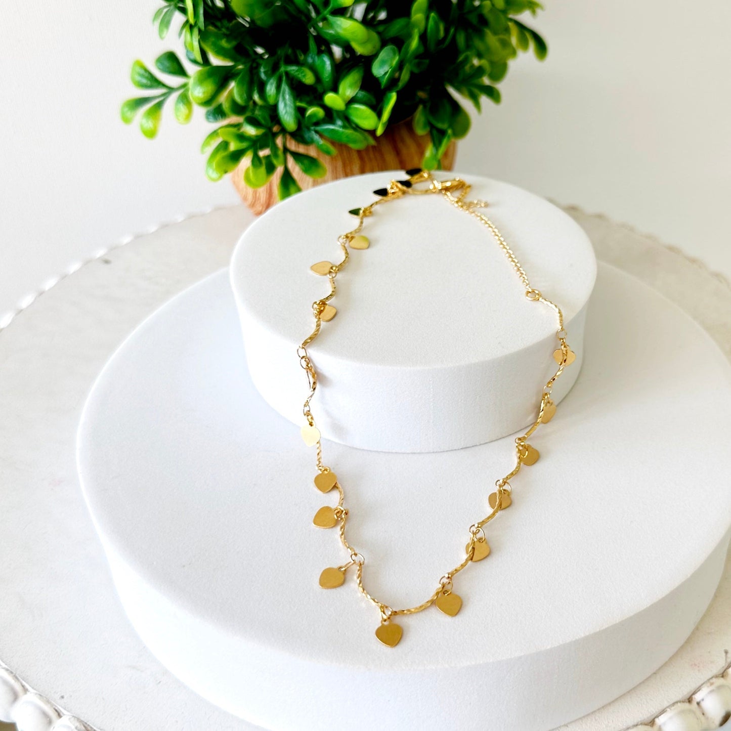 Melita Dangle Hart Choker Ketting