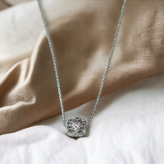 Karissa Infinity Hart Ketting