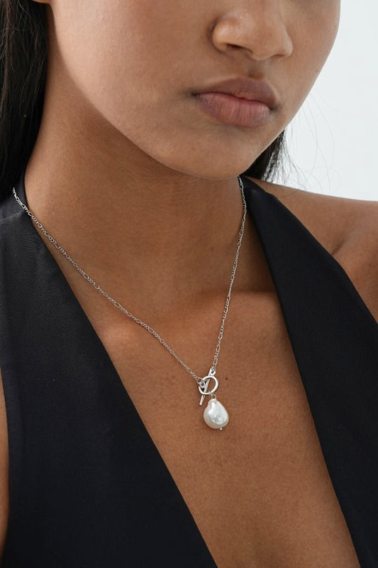 Elegante ketting met gouden parel