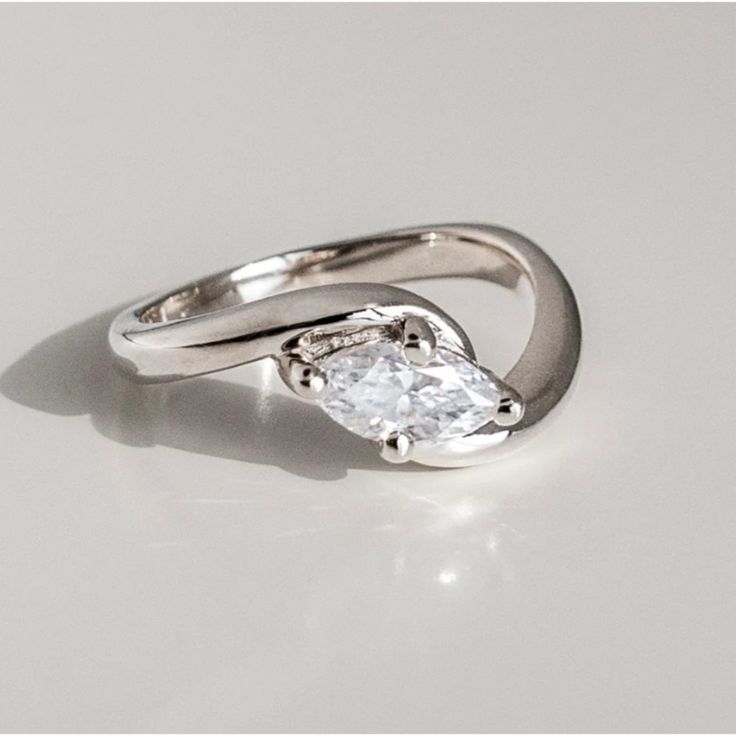 Vintage Zirkonia Golvende Zilveren Ring