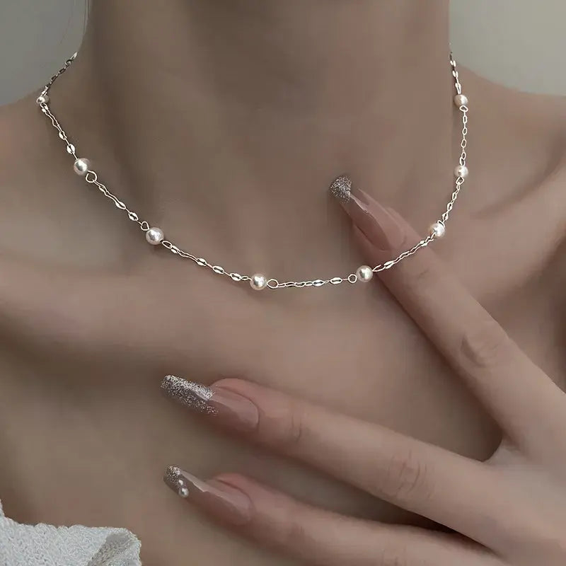 Elegante ketting met lumineuze parels