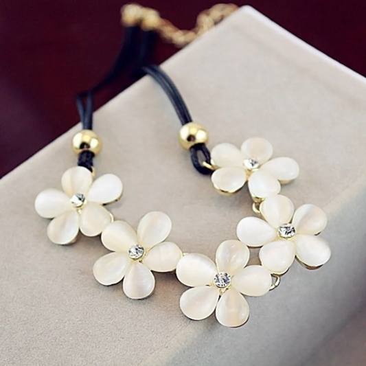 Vintage Witte Bloem Halsketting