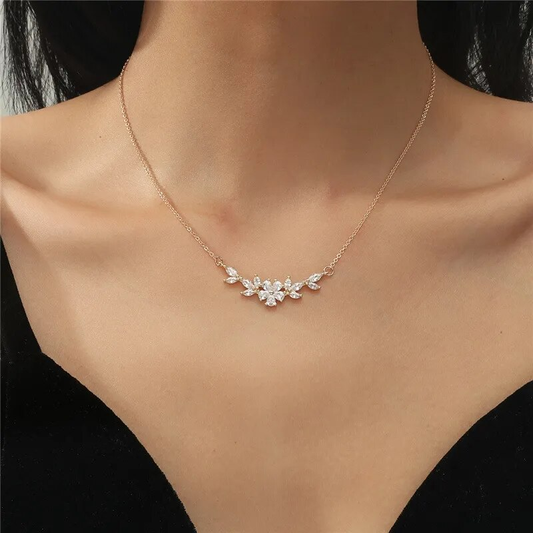 Elegante Heldere Bloem Ketting