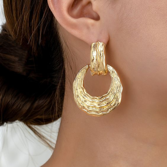 Holle Gouden Oorbellen in Vintage Stijl
