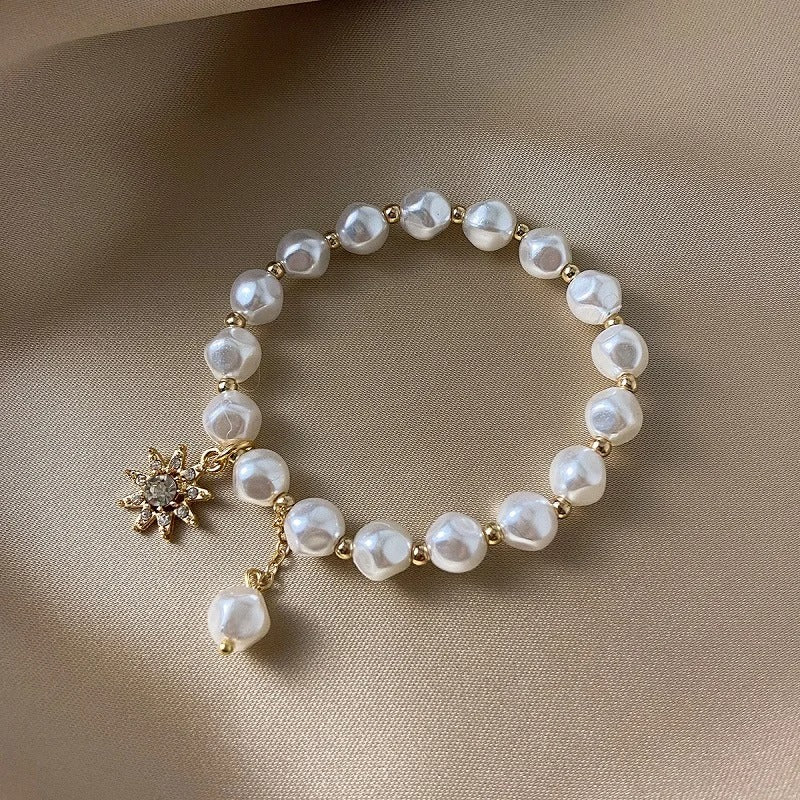 Gouden Witte Parel & Zonnebloem Hanger Armband