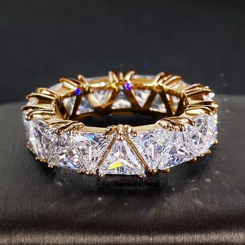 Vintage Gouden Driehoekige Steen Eternity Ring