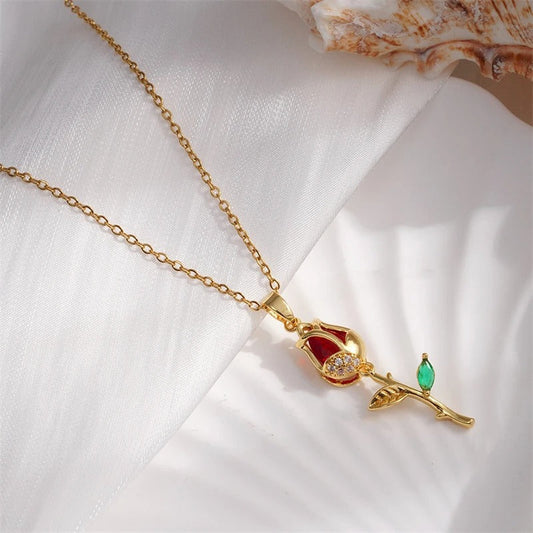 Vintage Gouden Rozen & Rode Edelsteen Ketting