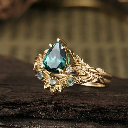 Vintage Bloemige Groene Steen Ring