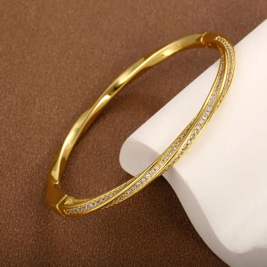 Gouden Sleek Dubbele Rij Kristallen Armband