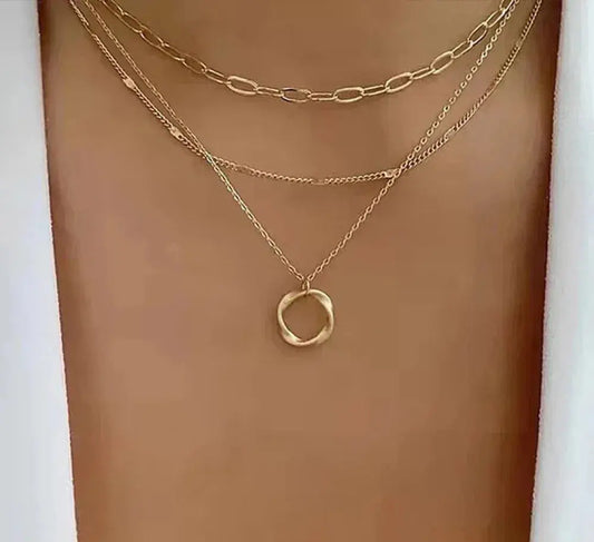 Klassieke Gouden Multi-Strand Ketting met Hanger